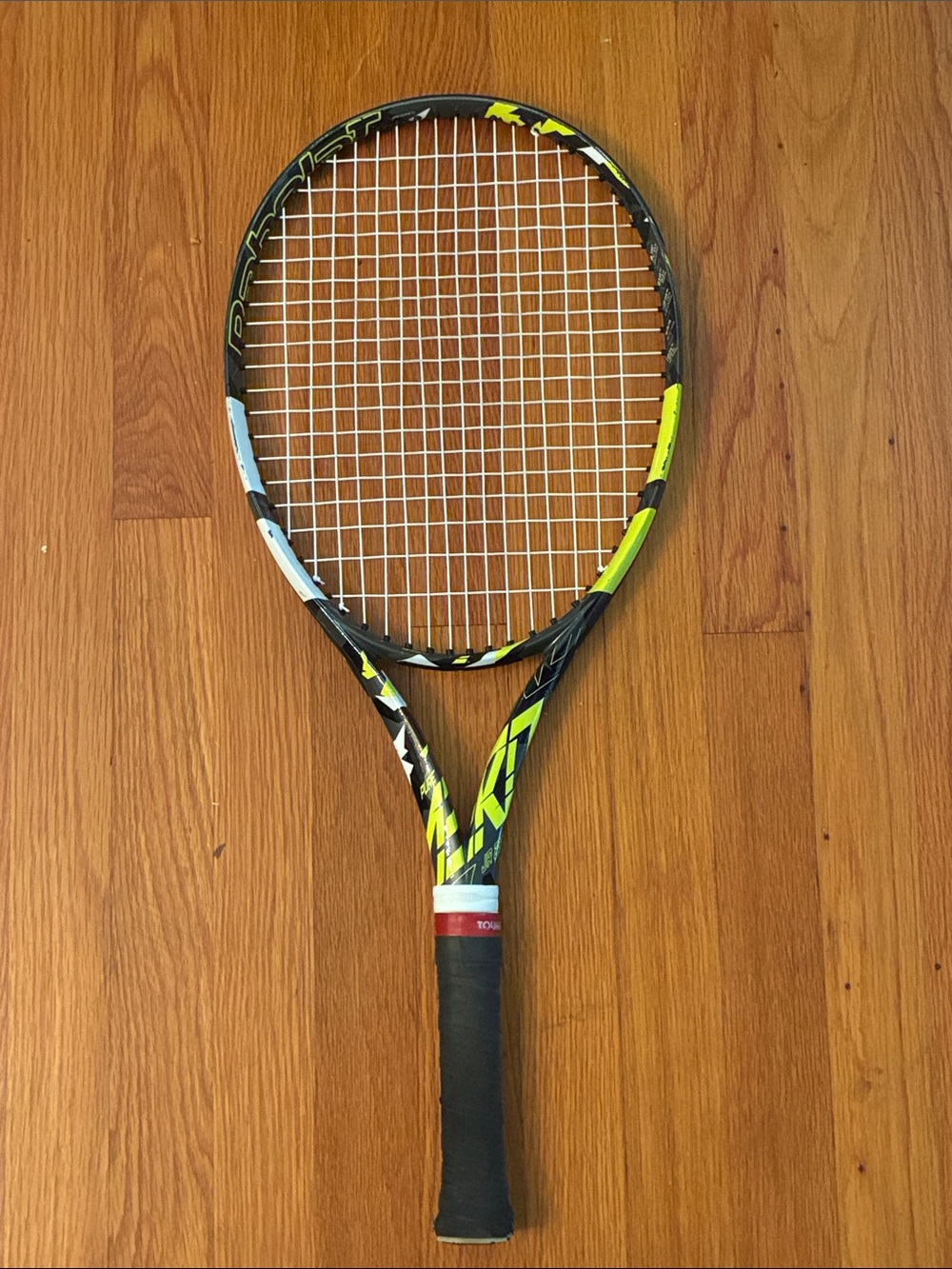 Babolat Pure Aero Junior 26 Tennis Racket – 2016 Edition (Yellow/Black)